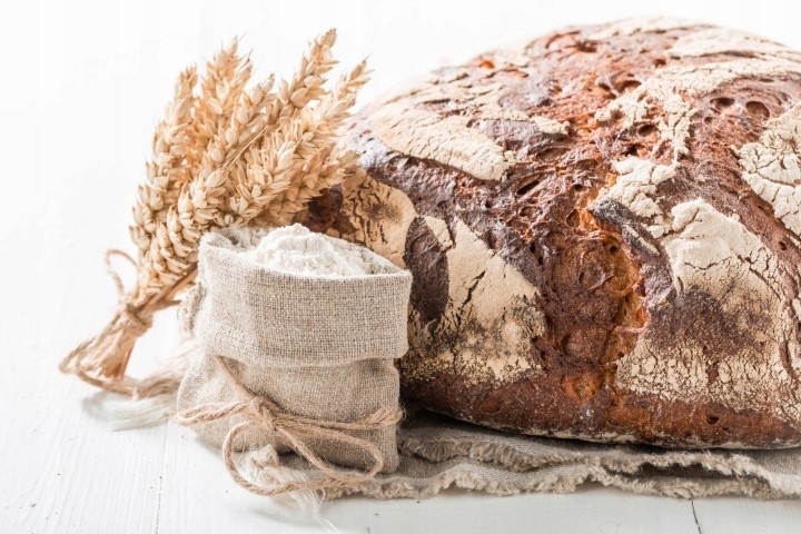 Keto chlieb s skorocelom vajcovitým (psyllium) — recept bez pšeničnej múky, ktorý skutočne drží tvar